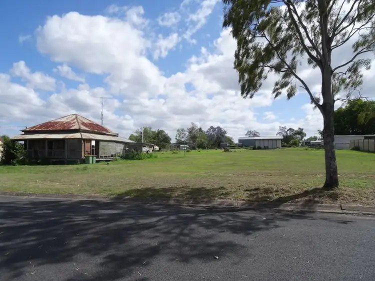 10 Bowen Street, Helidon QLD 4344