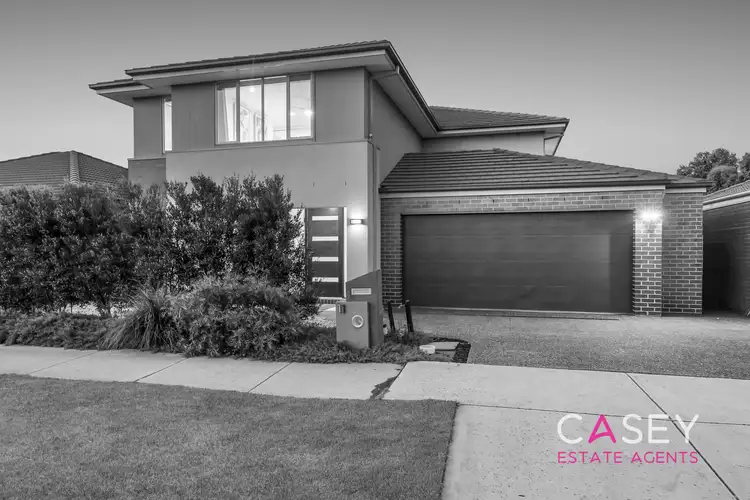 11 Emu Bush Drive, Cranbourne West VIC 3977