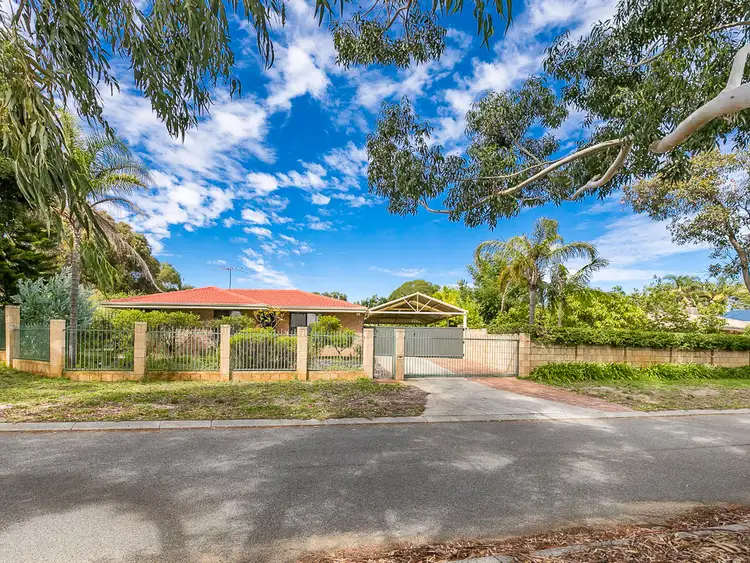 6 SITTANA PLACE, Beechboro WA 6063