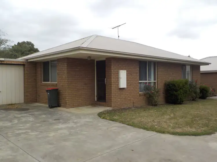2/88 Atkinson Street, Ballan VIC 3342