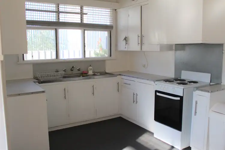 Fifth view of Homely house listing, 5 Gunn Street, Nhill VIC 3418