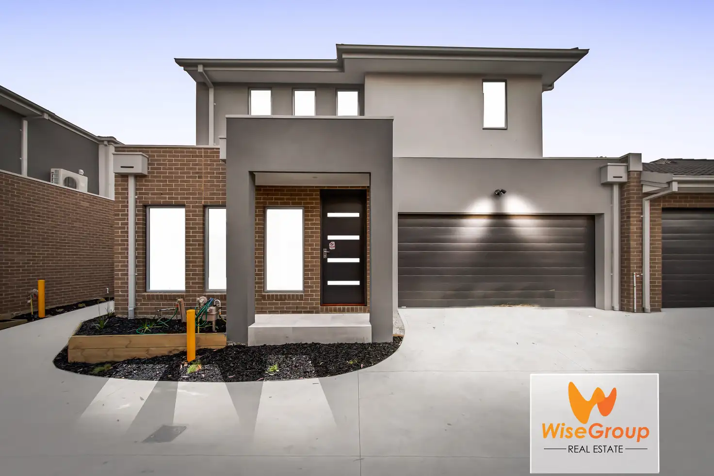 Main view of Homely townhouse listing, 4 Reginald Close, Pakenham VIC 3810