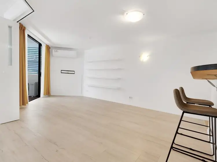 Fifth view of Homely apartment listing, 105/5 Edmondstone Street, South Brisbane QLD 4101