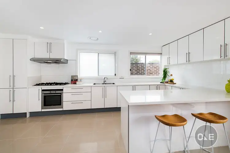 Fourth view of Homely house listing, 2 Carramar Court, Vermont VIC 3133