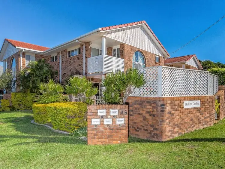 Second view of Homely unit listing, 2/49 PRINCE EDWARD PARADE, Redcliffe QLD 4020