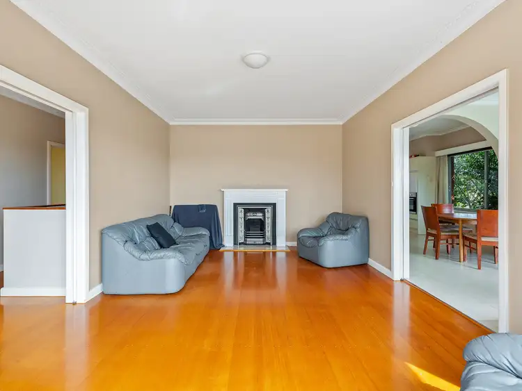 Sixth view of Homely house listing, 1/26 Leyland Road, Mount Waverley VIC 3149