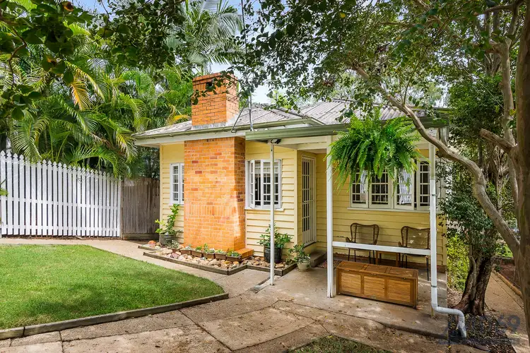 29 Saunders Street, Indooroopilly QLD 4068