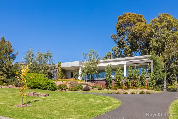 7 Beaumont View Lane, Berwick VIC 3806