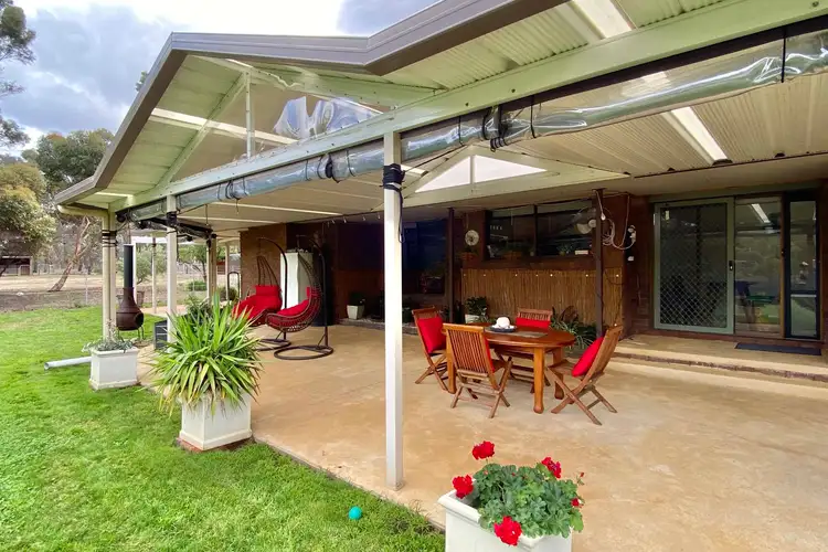 5825 Ballarat-Maryborough Road, Daisy Hill VIC 3465