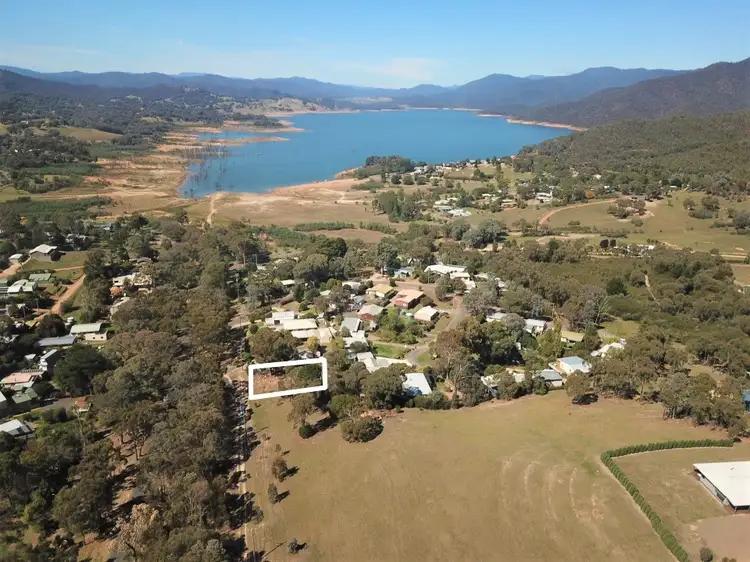 19 Howes Creek Road, Goughs Bay VIC 3723