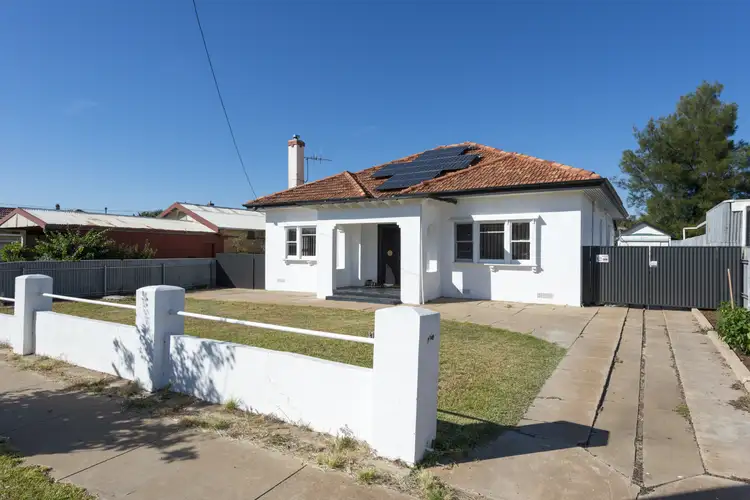 11 Brougham Street, Nhill VIC 3418