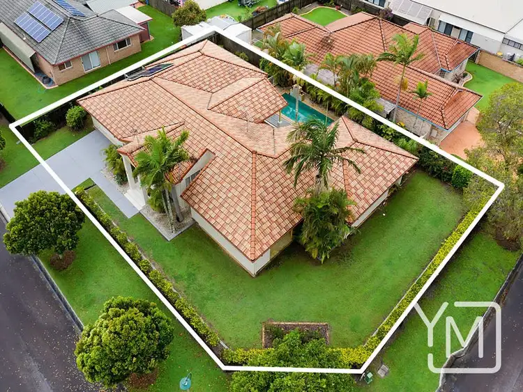 25 Bongaree Drive, Pelican Waters QLD 4551