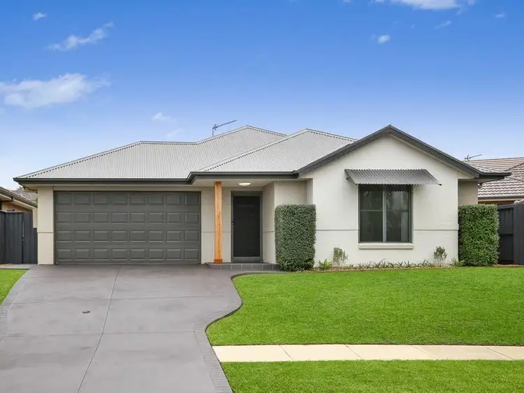 2 Liz Kernohan Drive, Elderslie NSW 2570