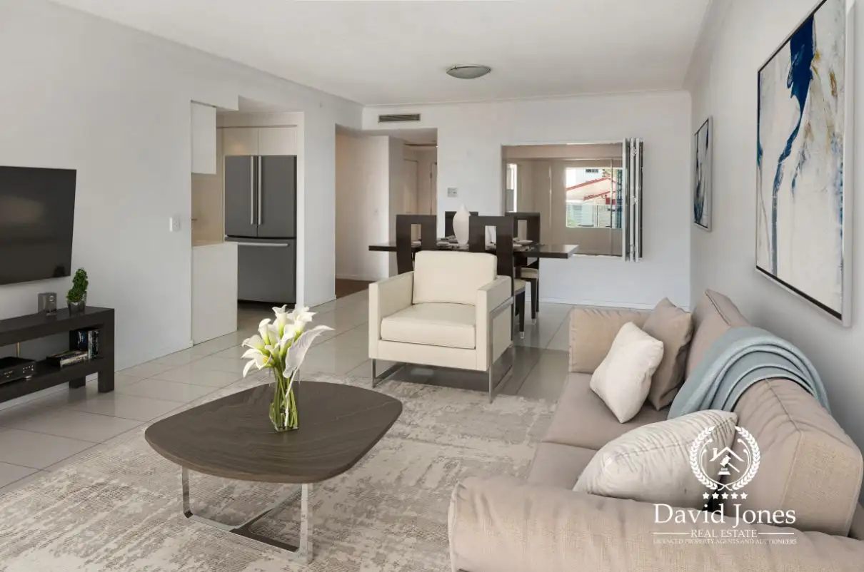 Main view of Homely unit listing, 204/20 LABRADOR STREET, Labrador QLD 4215