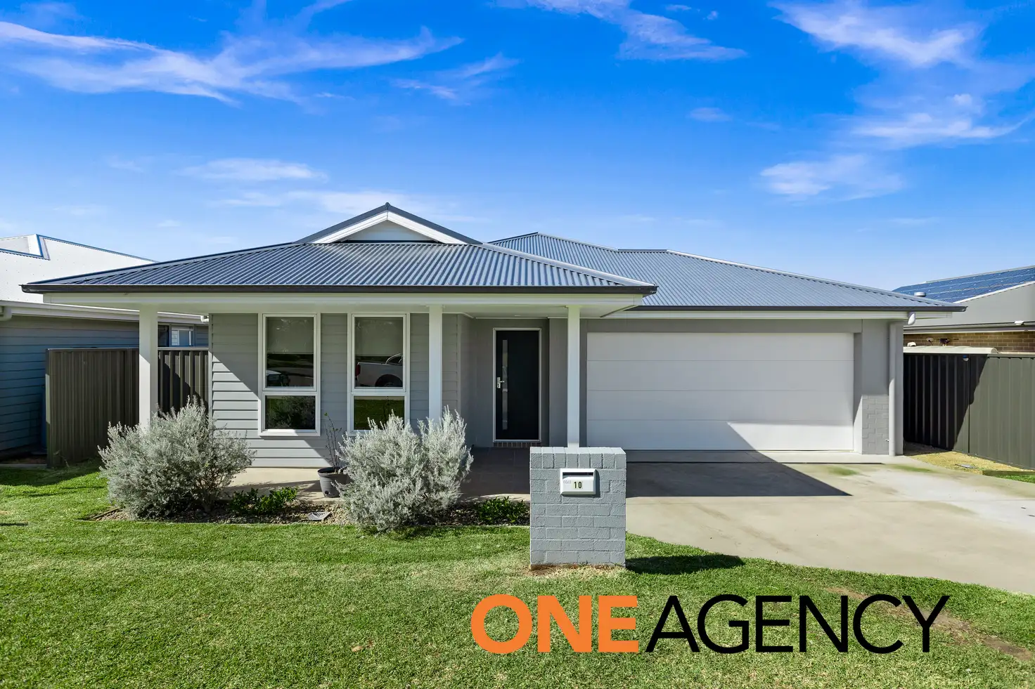 Main view of Homely house listing, 10 Halloran Street, Vincentia NSW 2540