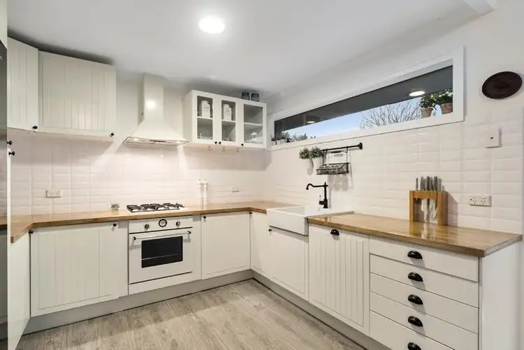Second view of Homely house listing, 298 Heatherhill Road, Frankston VIC 3199