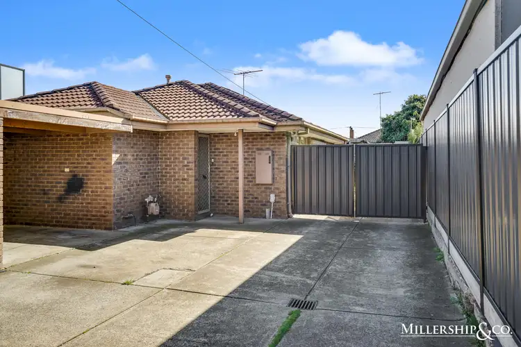 2/36 The Boulevard, Thomastown VIC 3074