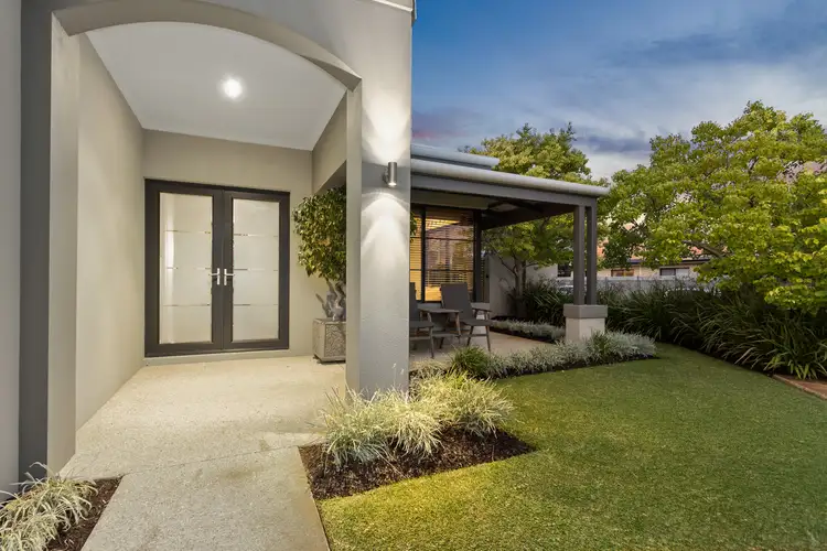 Second view of Homely house listing, 8 Edgar Link, Piara Waters WA 6112
