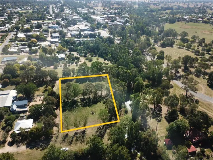 9 Rowe Street, Mansfield VIC 3722