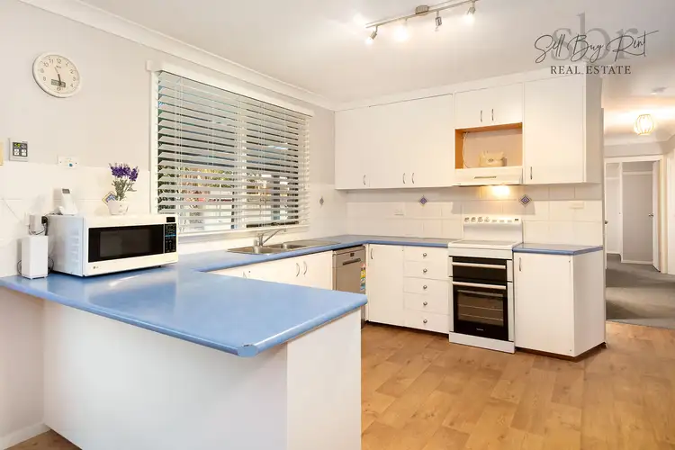 Sixth view of Homely house listing, 14 GARNET CIRCUIT, Wodonga VIC 3690