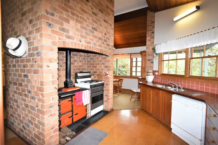 Sixth view of Homely house listing, 14 WILLIAMS STREET, Beechworth VIC 3747