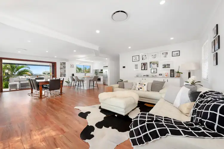 21 Belfort Street, Stafford Heights QLD 4053