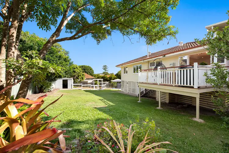 16 Besson Street, Stafford Heights QLD 4053