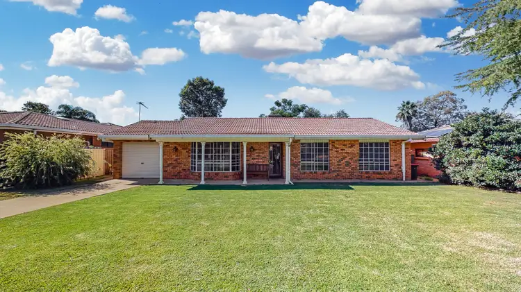 29 Meadowbank Drive, Dubbo NSW 2830