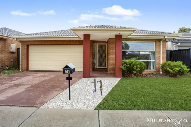 24 Silvergum Way, Craigieburn VIC 3064