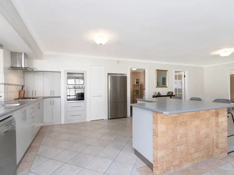 2 Kuri Green, Ballajura WA 6066