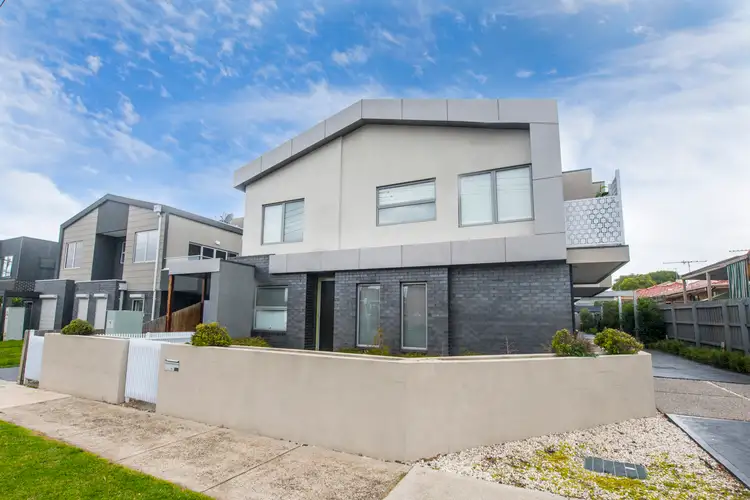 Main view of Homely townhouse listing, 1/5 Queen Street, Essendon VIC 3040