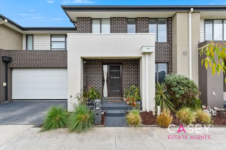 9 Birchmore Place, Clyde North VIC 3978
