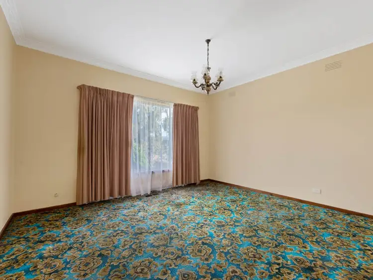Fifth view of Homely house listing, 8 Andrea Street, St Albans VIC 3021