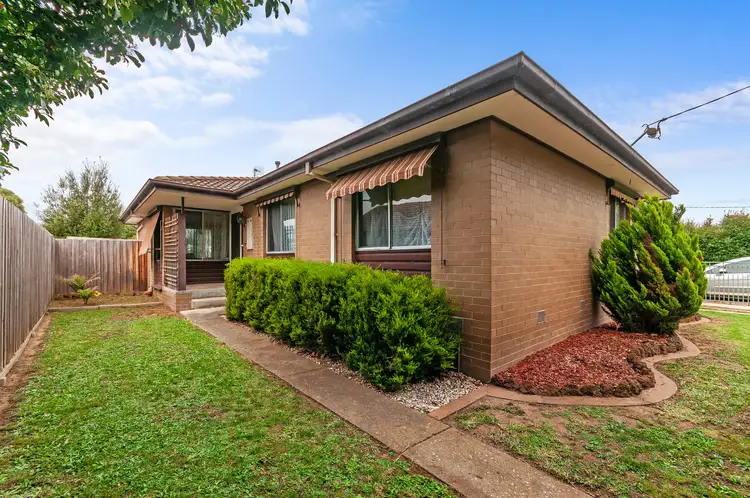 22 Jackson Avenue, Sale VIC 3850