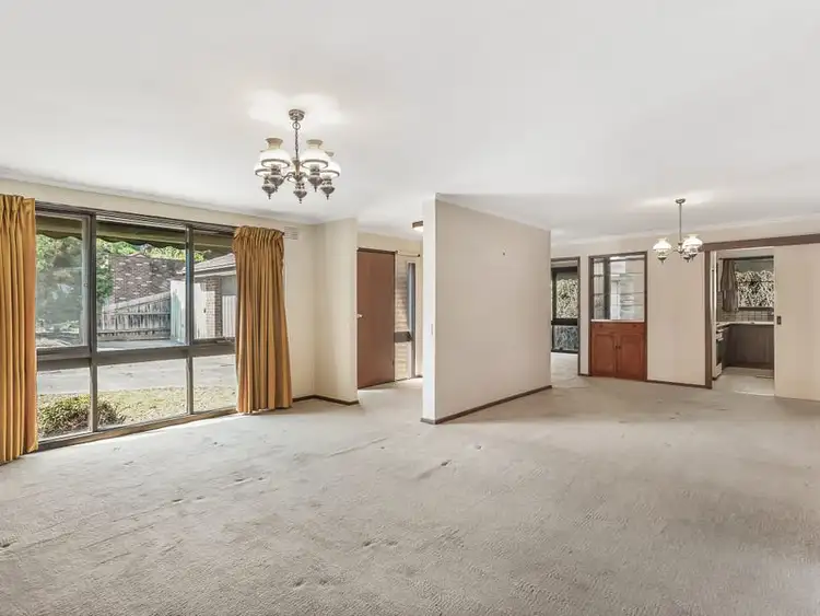 Fifth view of Homely house listing, 5 Dawson Court, Endeavour Hills VIC 3802