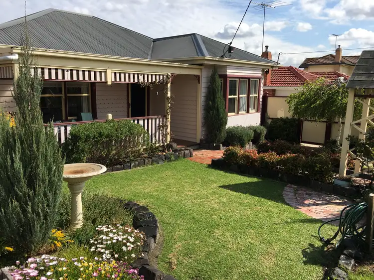 5 Edith Street, Oak Park VIC 3046