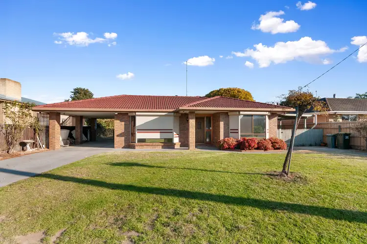 18 Jones Street, Stratford VIC 3862