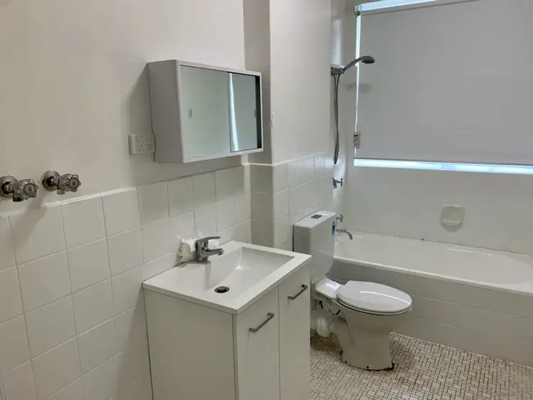 Seventh view of Homely apartment listing, 4/80 Queens Road, Melbourne VIC 3000