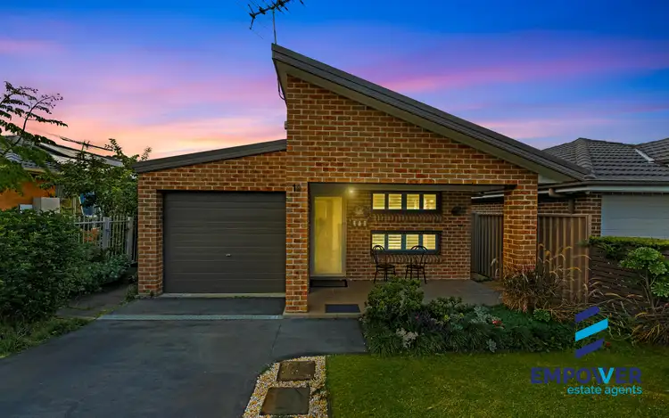 10 Drumalbyn Street, Ingleburn NSW 2565