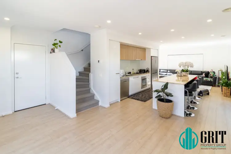 5 Regatta Drive, Craigieburn VIC 3064