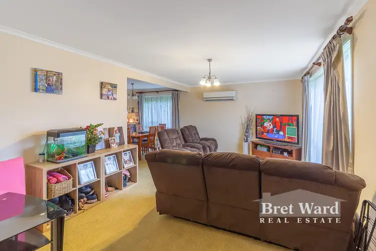 Fifth view of Homely house listing, 3 Arco Court, Bairnsdale VIC 3875