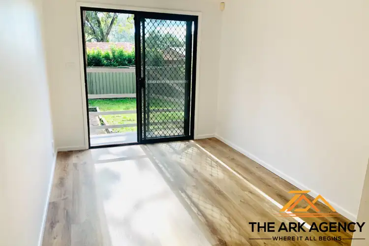 12 Geranium Avenue, Macquarie Fields NSW 2564