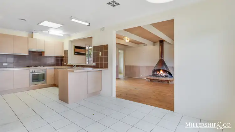 Fourth view of Homely house listing, 8 Allan Avenue, South Morang VIC 3752