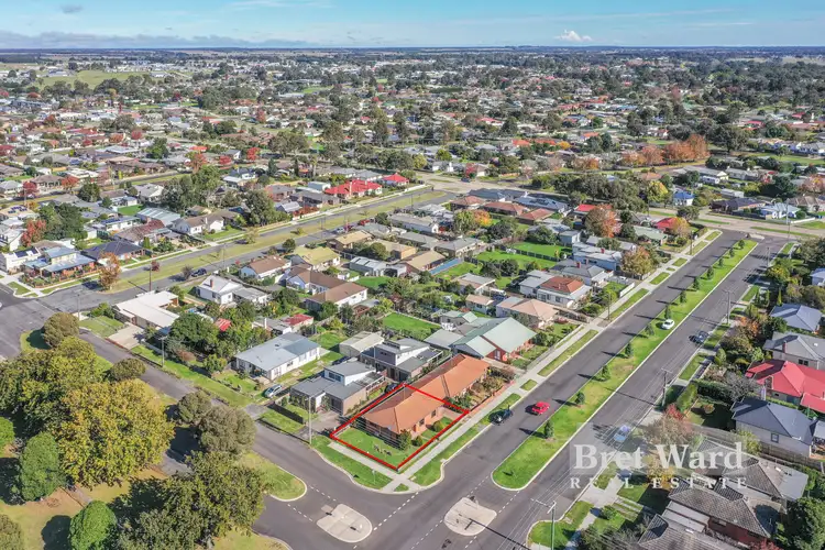 Third view of Homely house listing, 1/24 Ligar Street, Bairnsdale VIC 3875