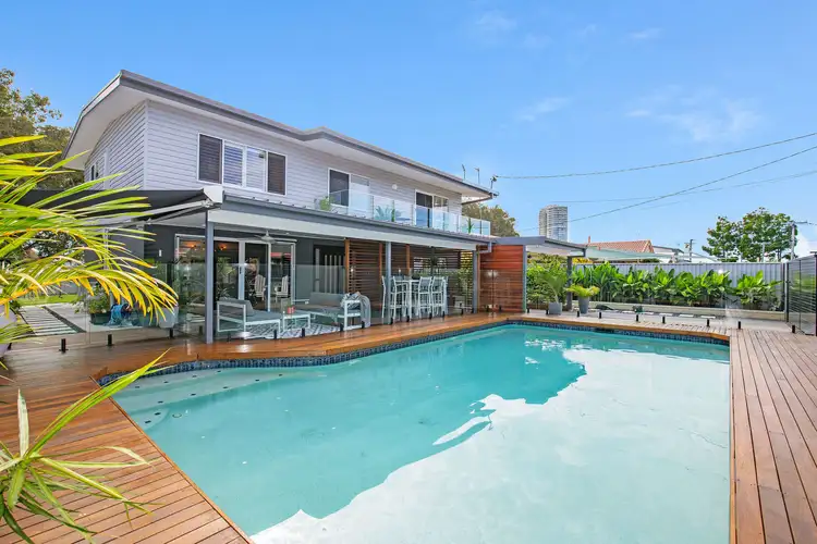 9 St Nicholas Street, Runaway Bay QLD 4216