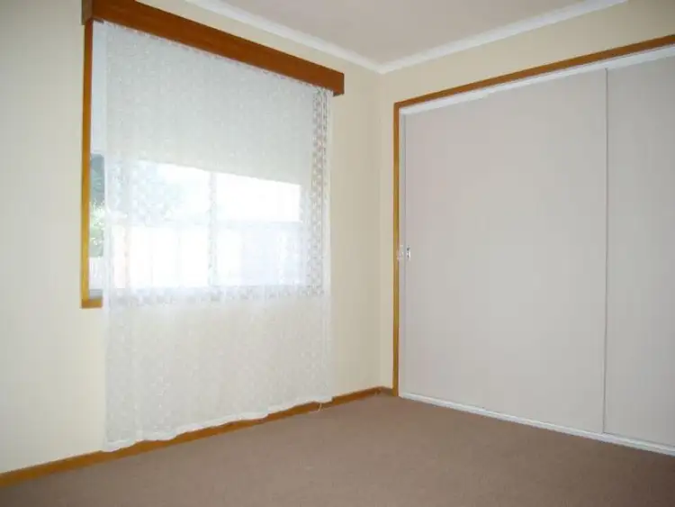 Fifth view of Homely house listing, 8 Bennett Street, Sunshine West VIC 3020