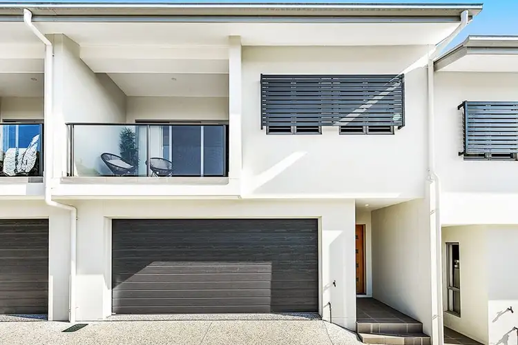 3/43 Harley Street, Labrador QLD 4215