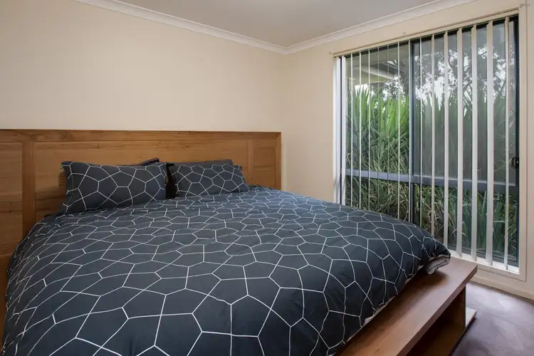 Fifth view of Homely house listing, 2 FOXGLOVE TERRACE, Baranduda VIC 3691