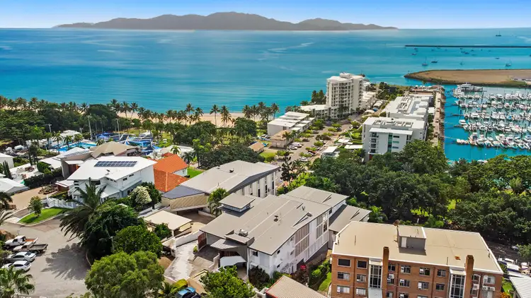 1/24 The Strand, North Ward QLD 4810