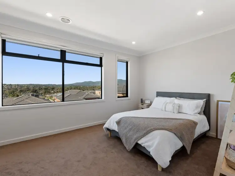 123 Evans Drive, Croydon VIC 3136